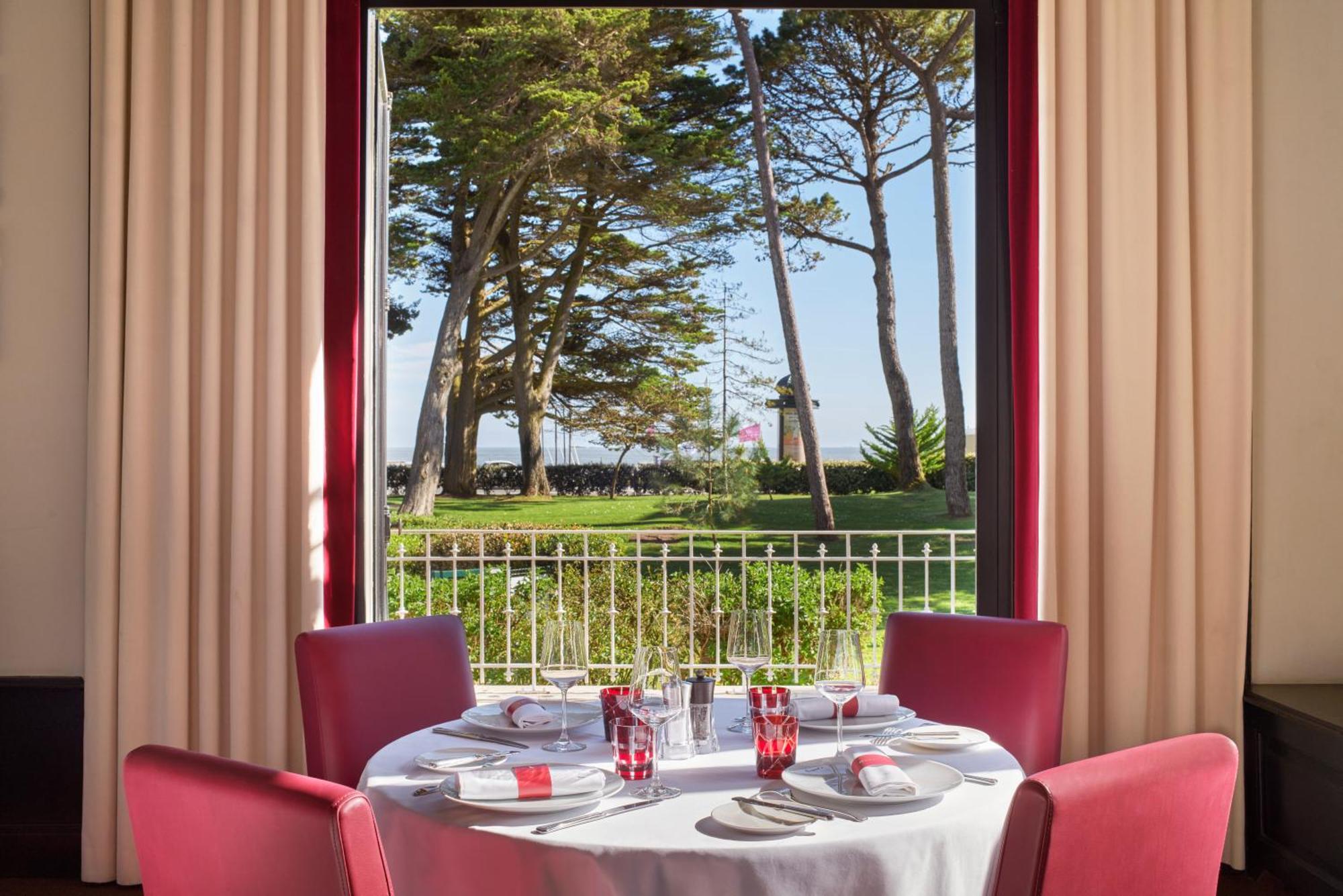 Hotel Barriere Le Royal La Baule מראה חיצוני תמונה